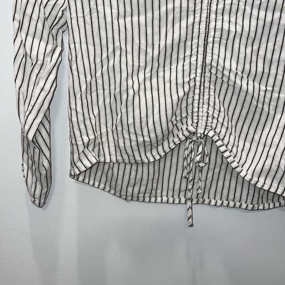 CLEARANCE Social Gypsy Striped Cropped Blouse - Picture 4 of 6